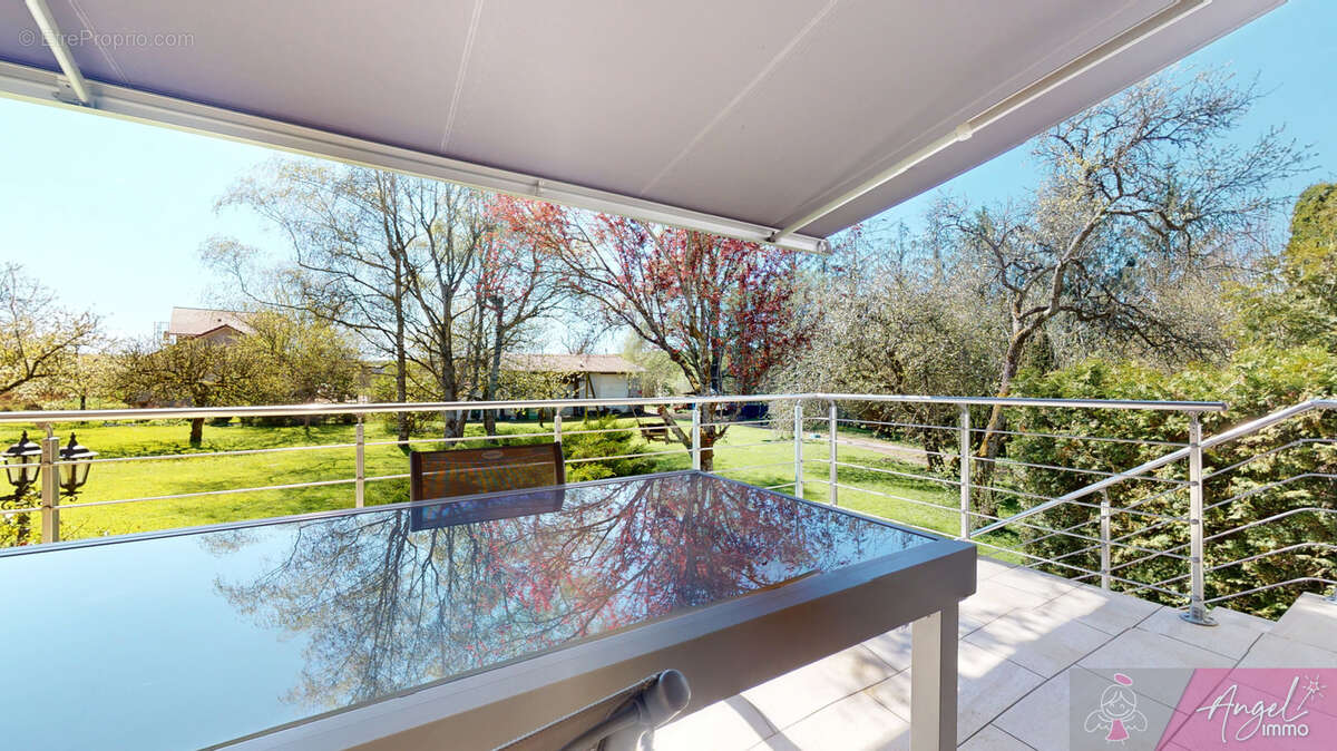 Maison en pierre de caractère 245 m2 5 chambres beaux volumes DPE C - photo 3
