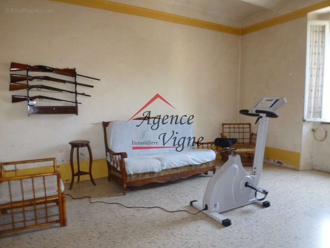 Maison à MOLIERES-SUR-CEZE