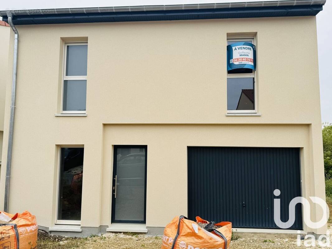 Photo 1 - Maison à LORRY-MARDIGNY