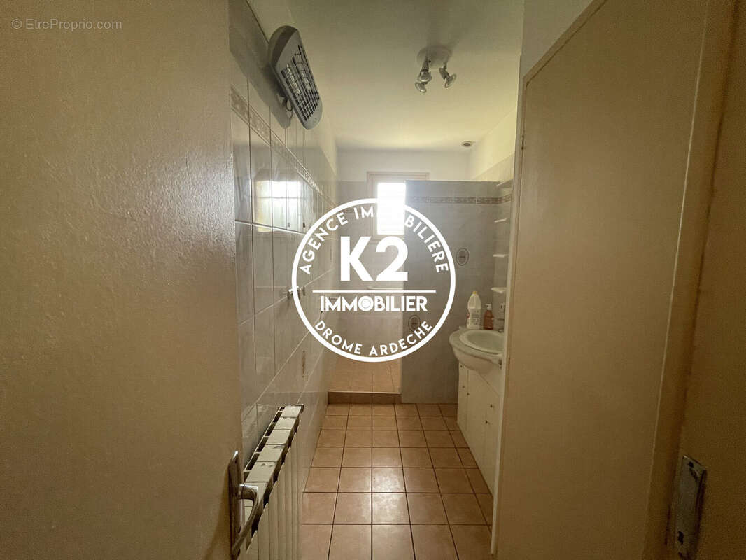 Maison à MONTELIMAR