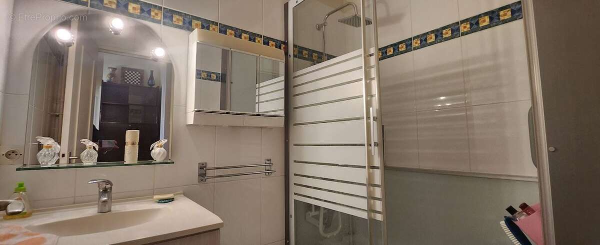 Appartement à PARIS-19E