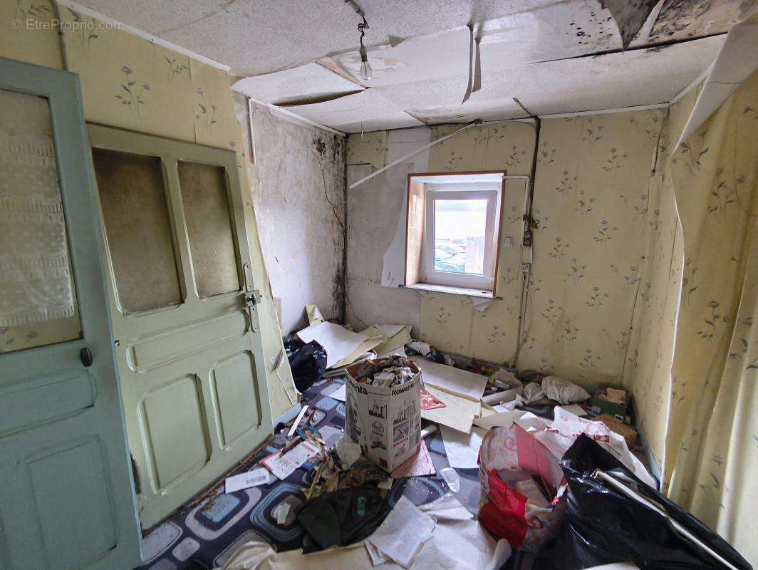 Maison à SAINT-LOUP-SUR-SEMOUSE