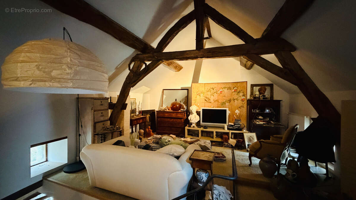 Maison de charme 75m2 avec dalle de Bourgogne et vaste garage - photo 6