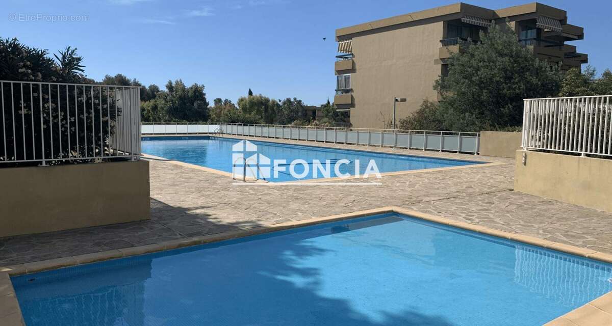 Appartement à BORMES-LES-MIMOSAS