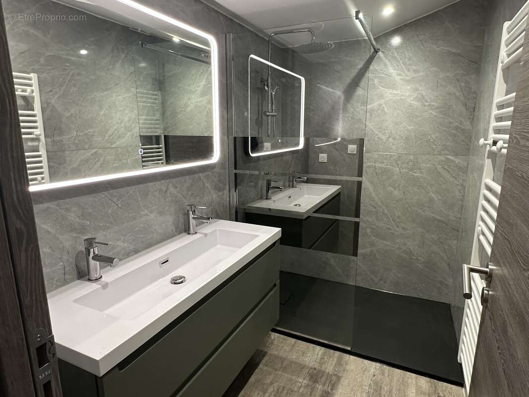 Appartement à TERNAY