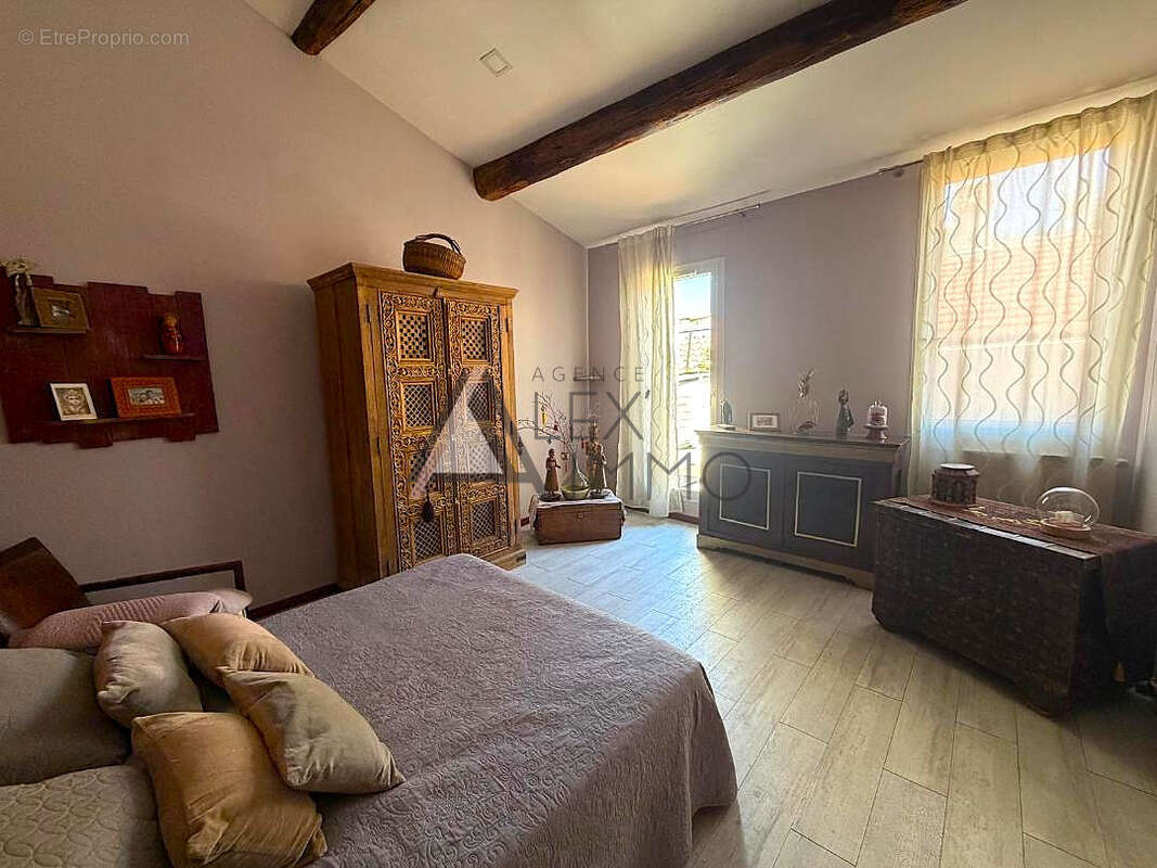 Maison à MARSEILLE-4E