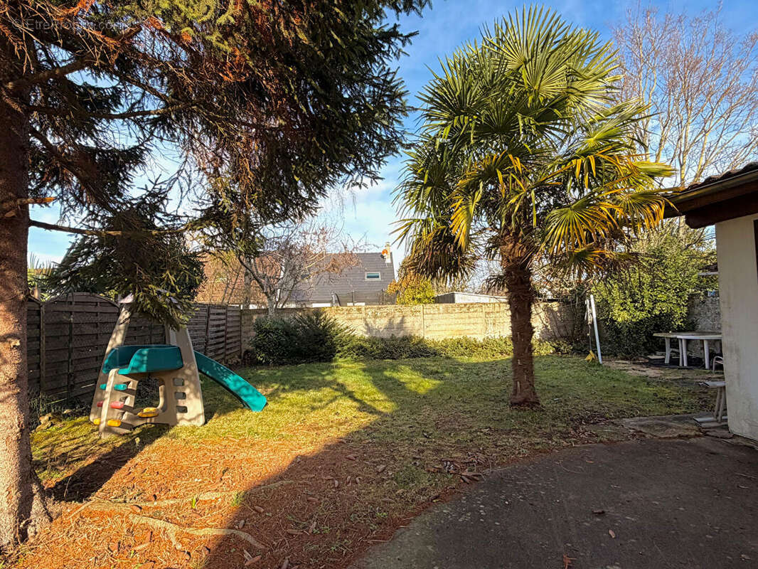 Maison à VIGNEUX-SUR-SEINE