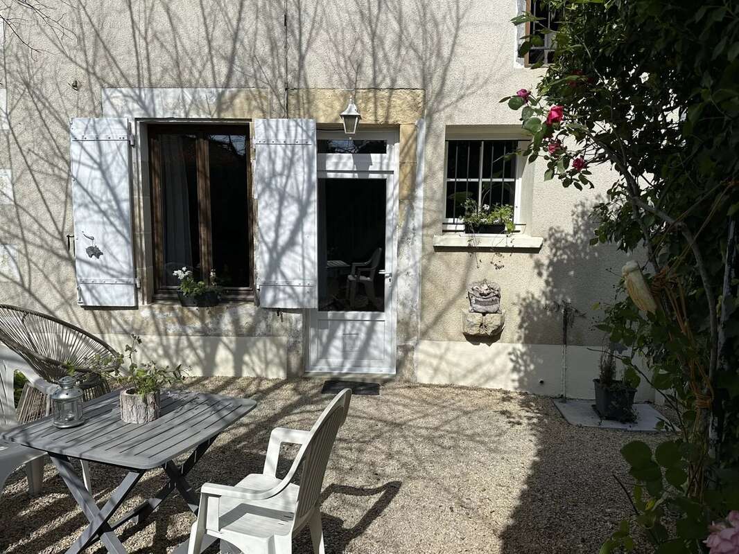 Maison à SOMMIERES-DU-CLAIN