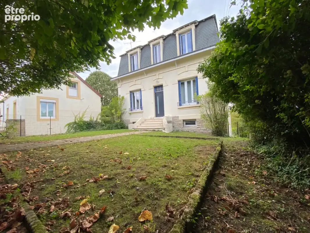 Maison à vendre 8 pièces MONTCEAU LES MINES (71) - photo 2