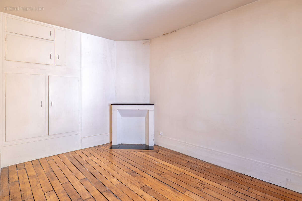 Appartement 34 m² à Paris-18e  - photo 9