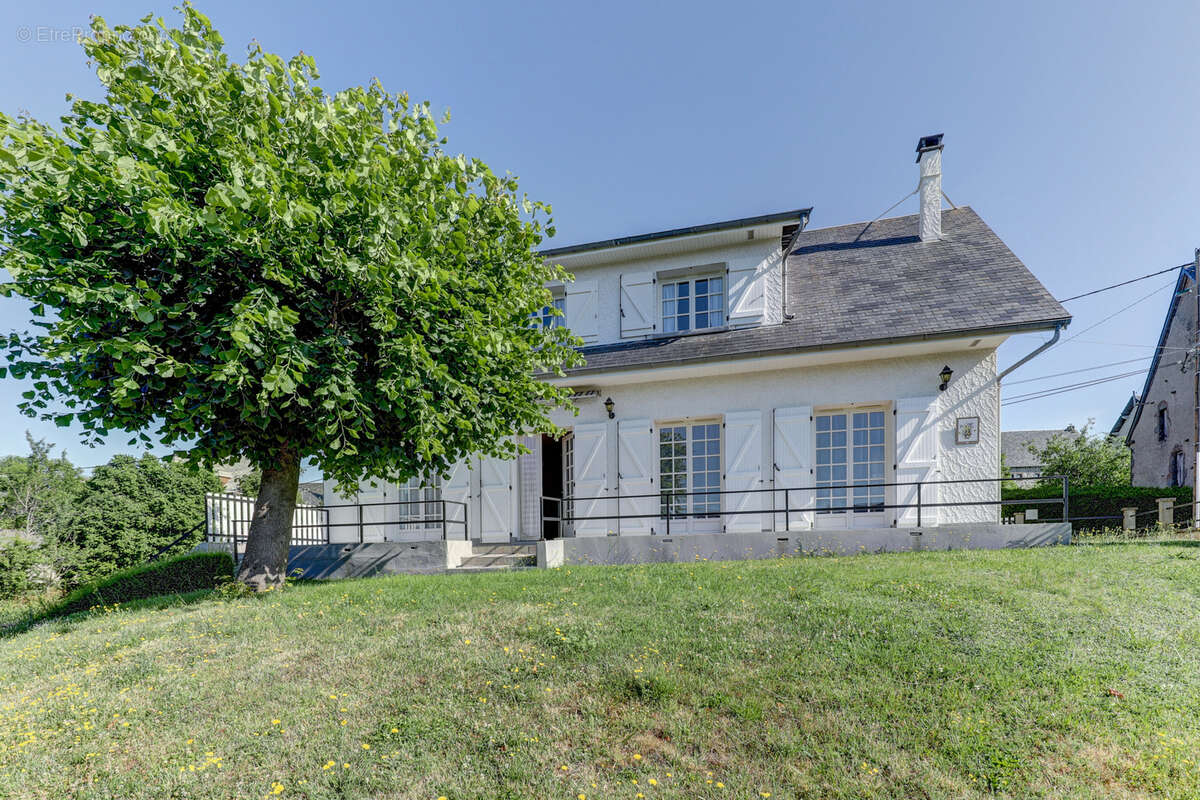 Maison à MAZAYE