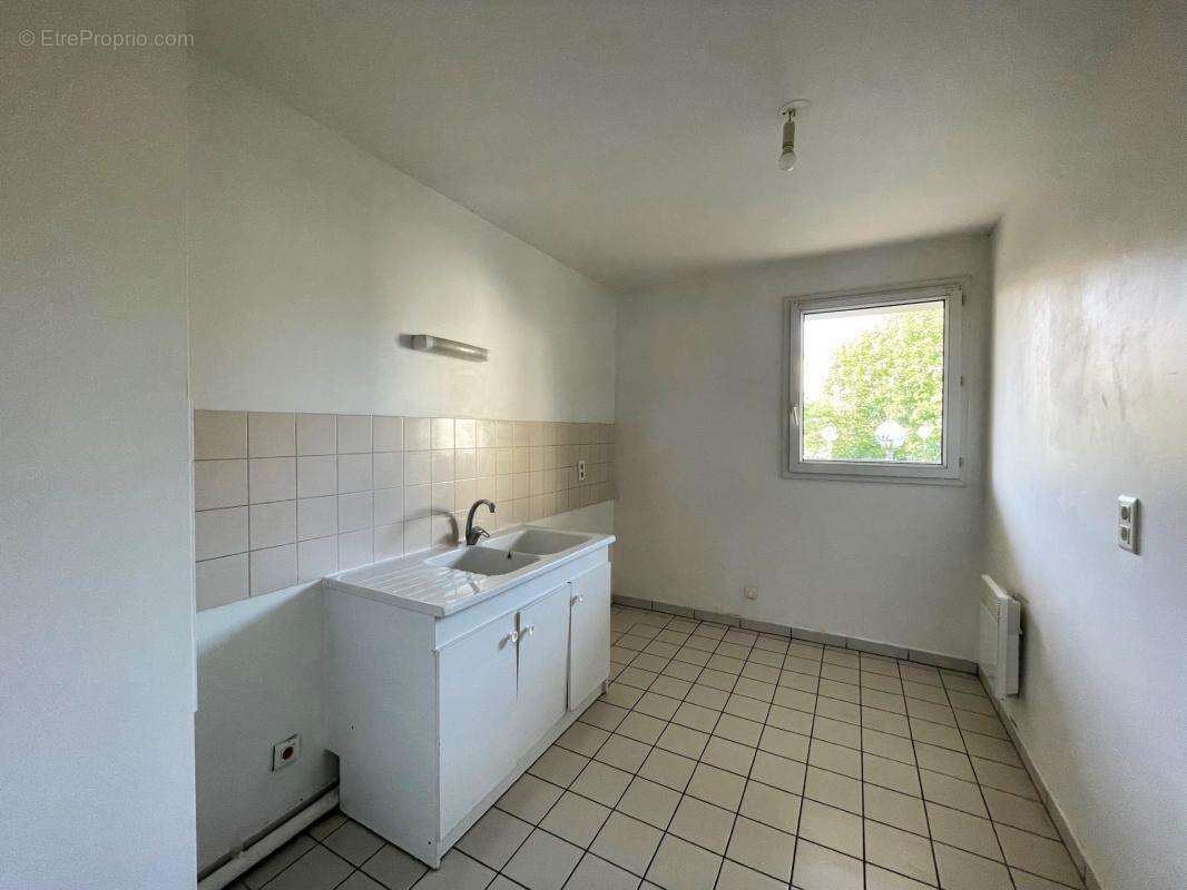 Appartement à LES MUREAUX