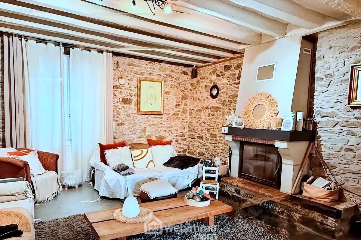 Maison à DENEE