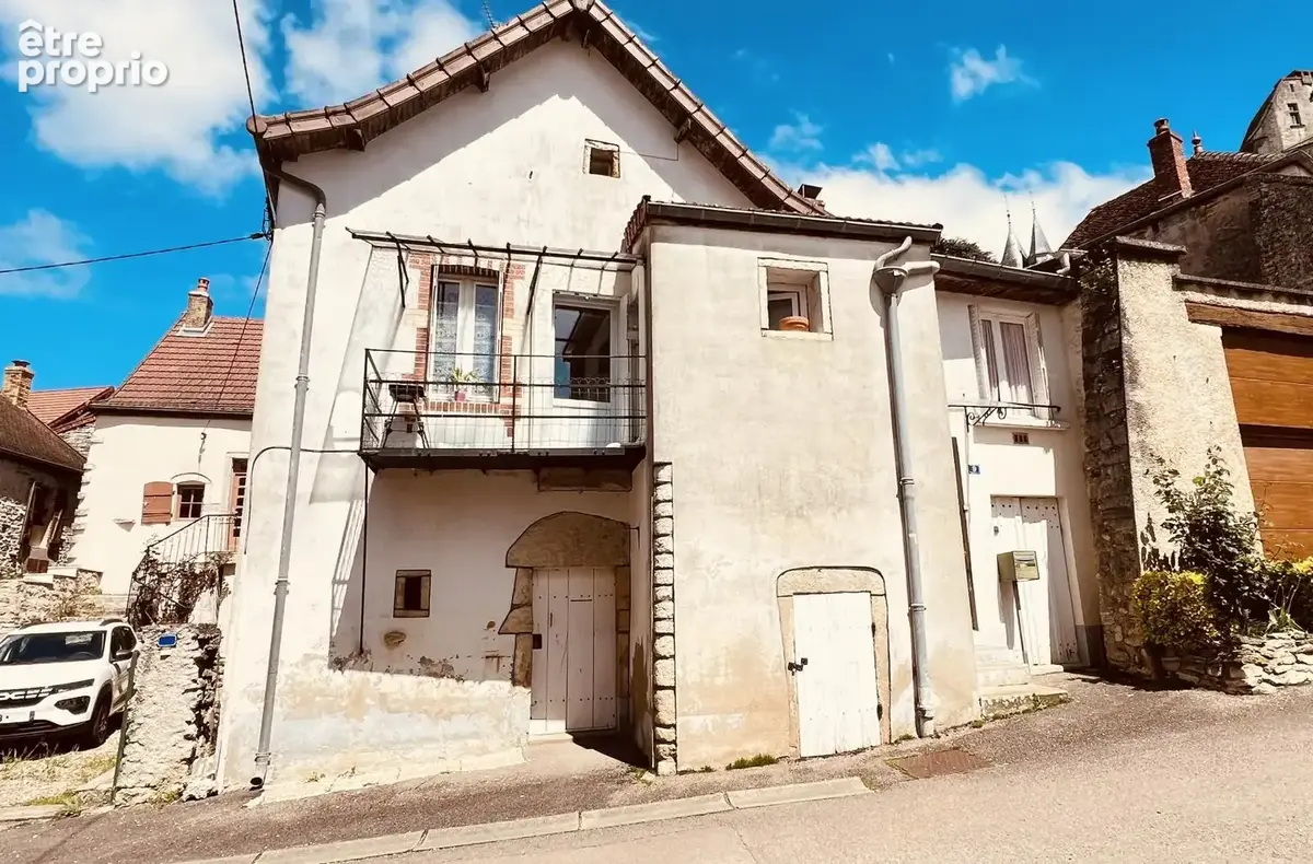 Maison à LA ROCHEPOT