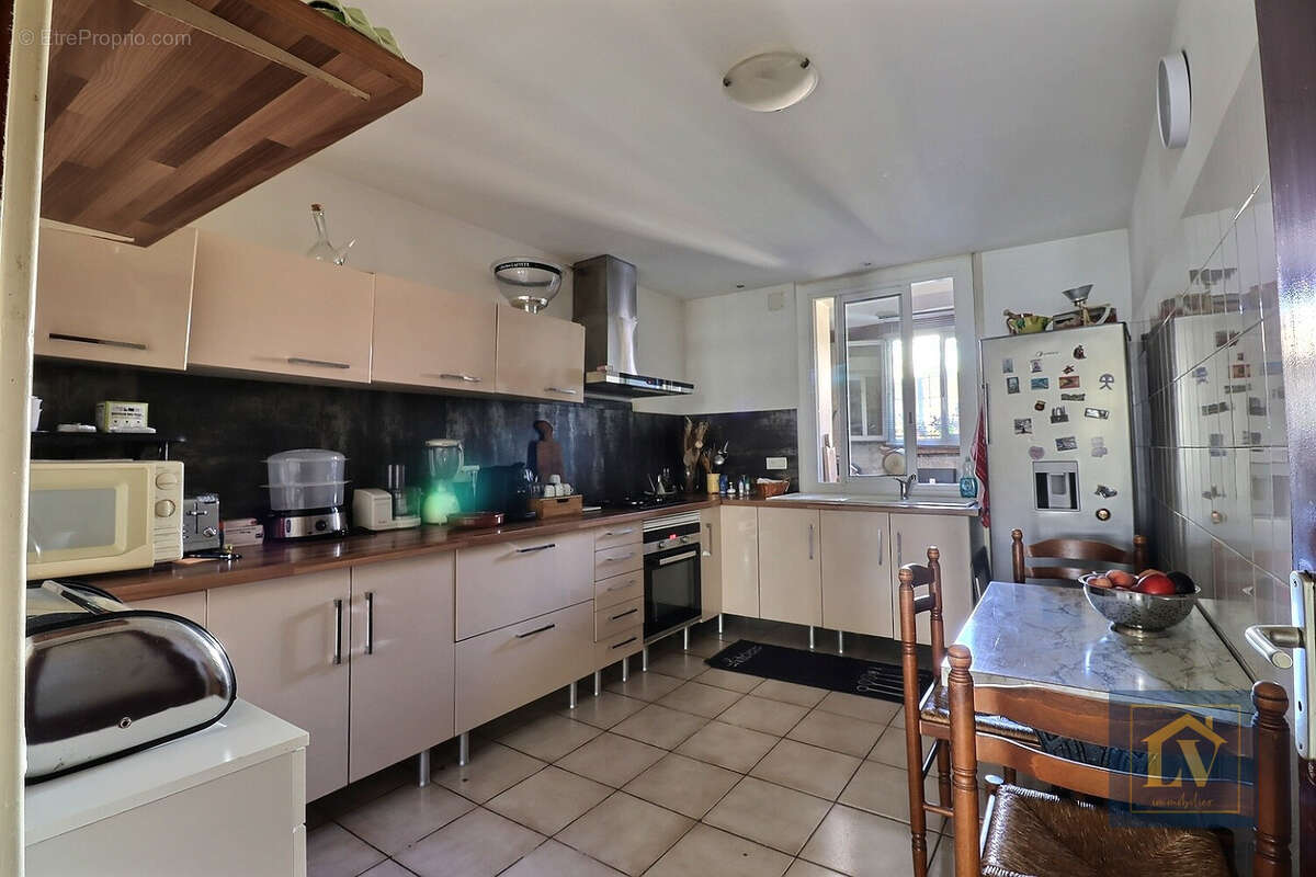 Maison à VILLENEUVE-LA-RIVIERE