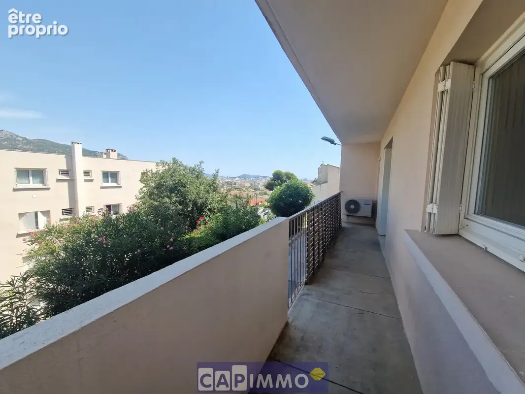 Appartement T3 avec balcon, cave et parking à Toulon - photo 4
