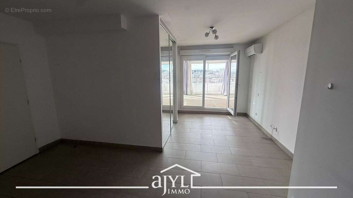 Appartement à MARSEILLE-10E