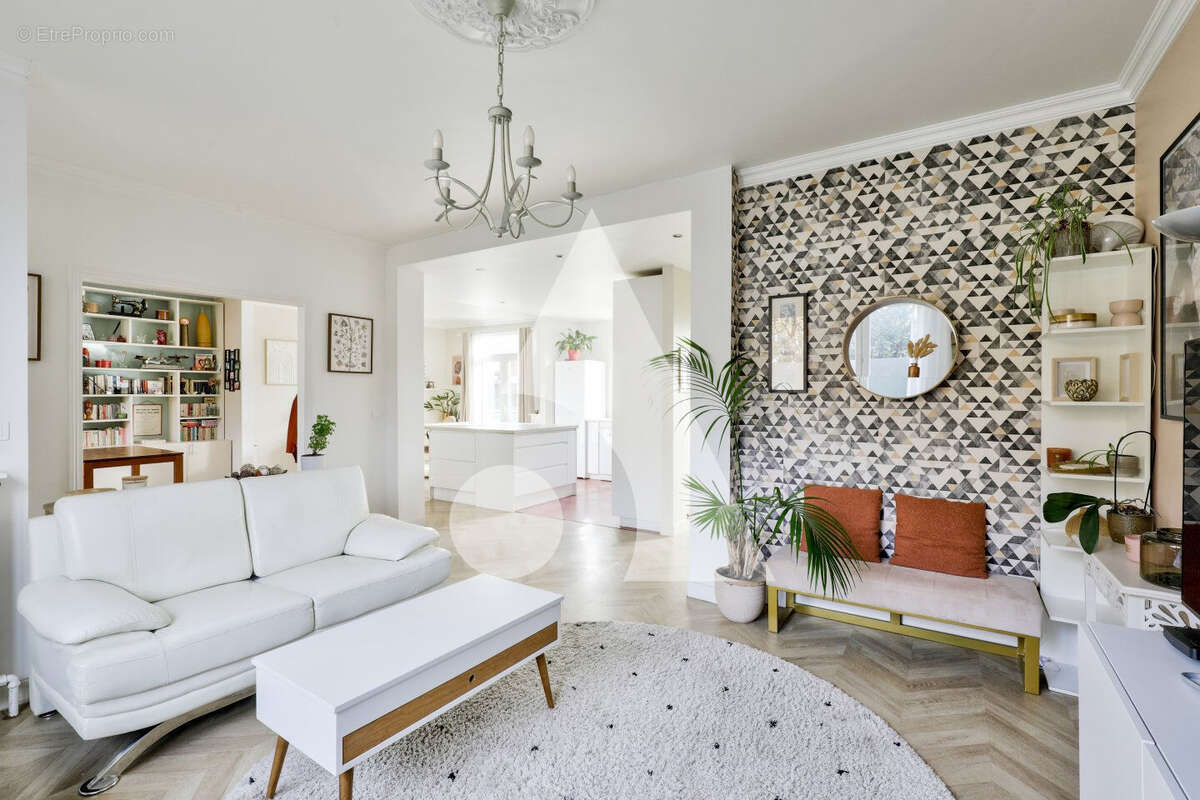 Maison à LA COURNEUVE