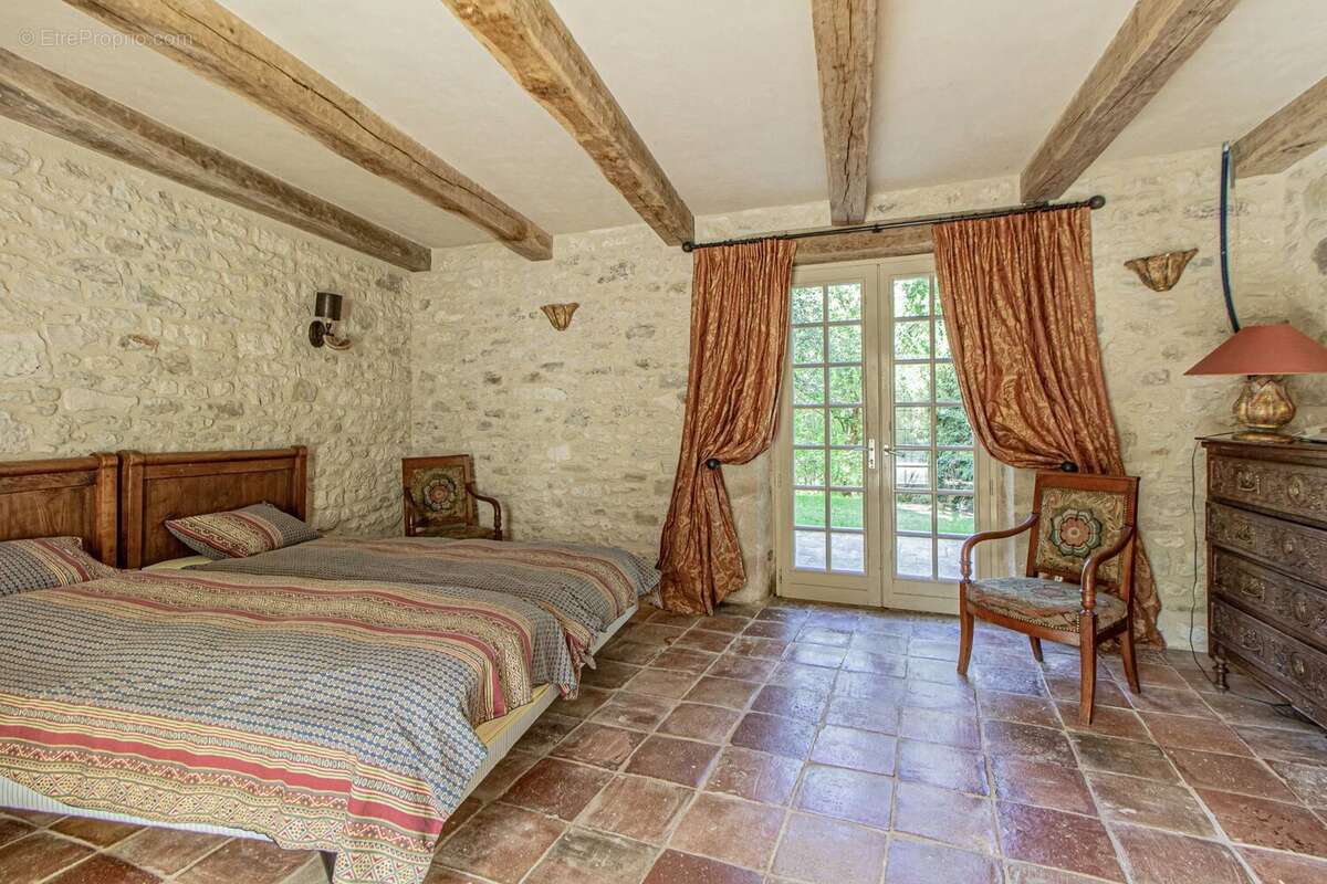 Maison à MONFLANQUIN