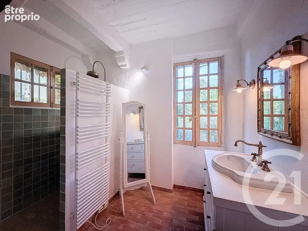 Maison 209 m² à Grasse  - photo 17