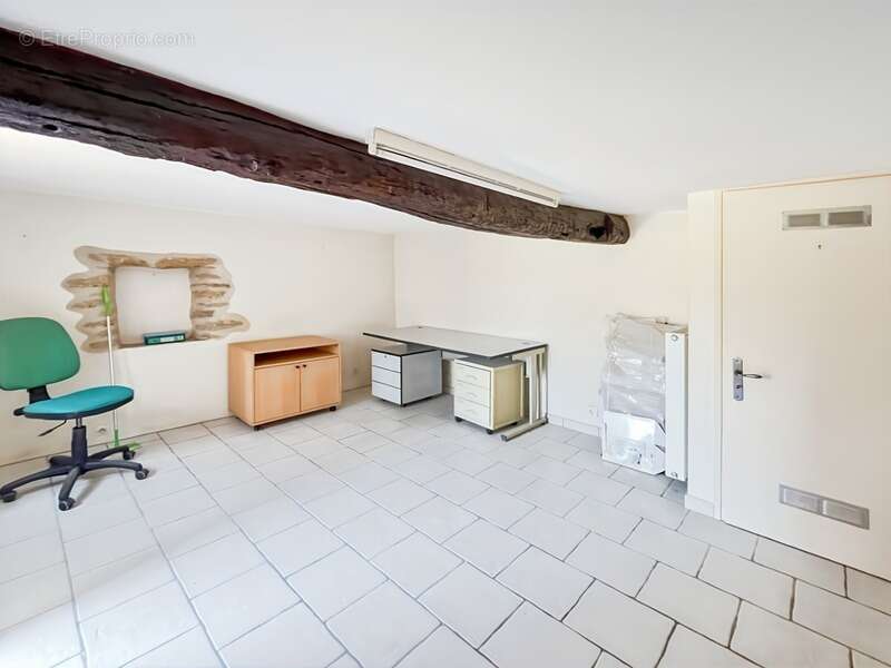 Maison à SAINT-YTHAIRE