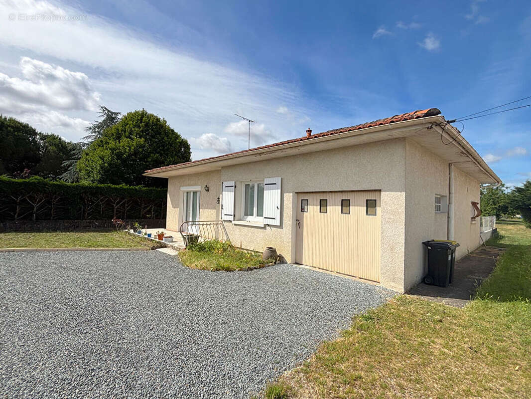 Maison rénovée 3 pièces à vendre à Saujon, proche gare et commerces - photo 8