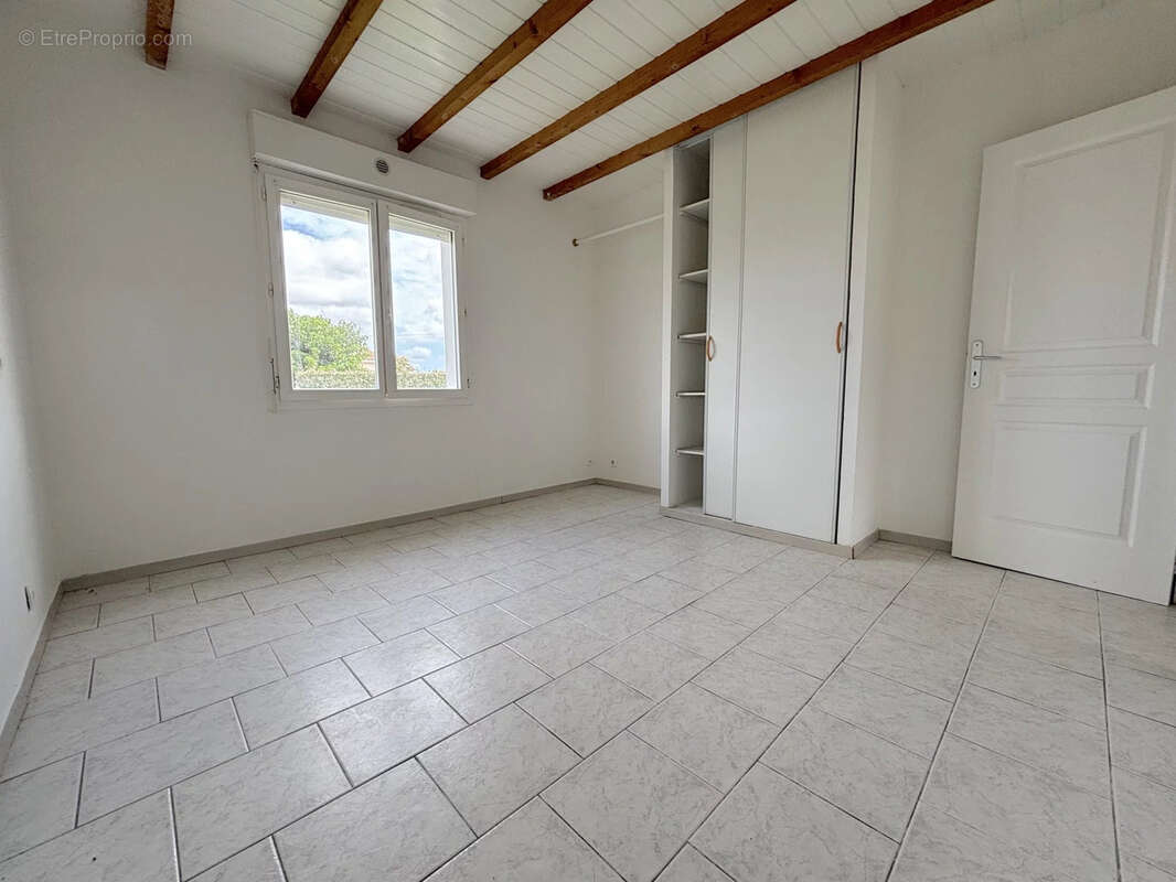 Maison à CORME-ROYAL