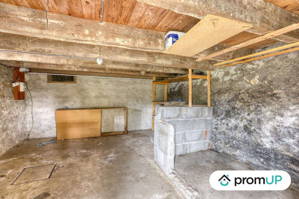 Maison à SAINT-JUNIEN