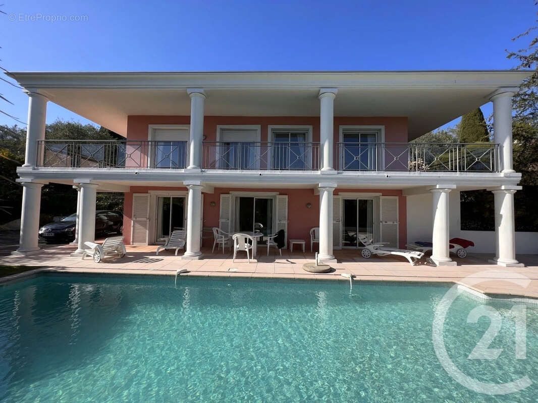 Maison à MOUGINS