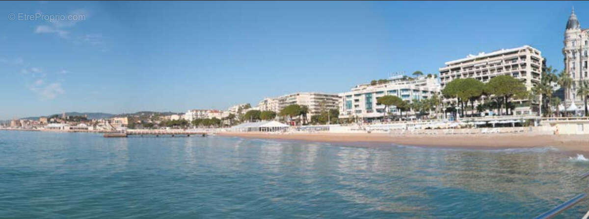 Appartement à LE CANNET