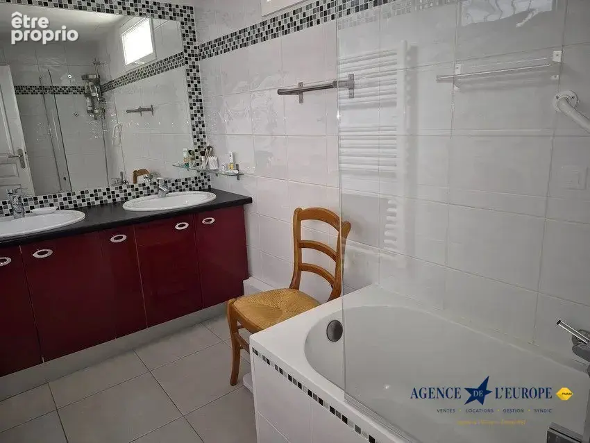 Appartement 105 m² à Vichy  - photo 6