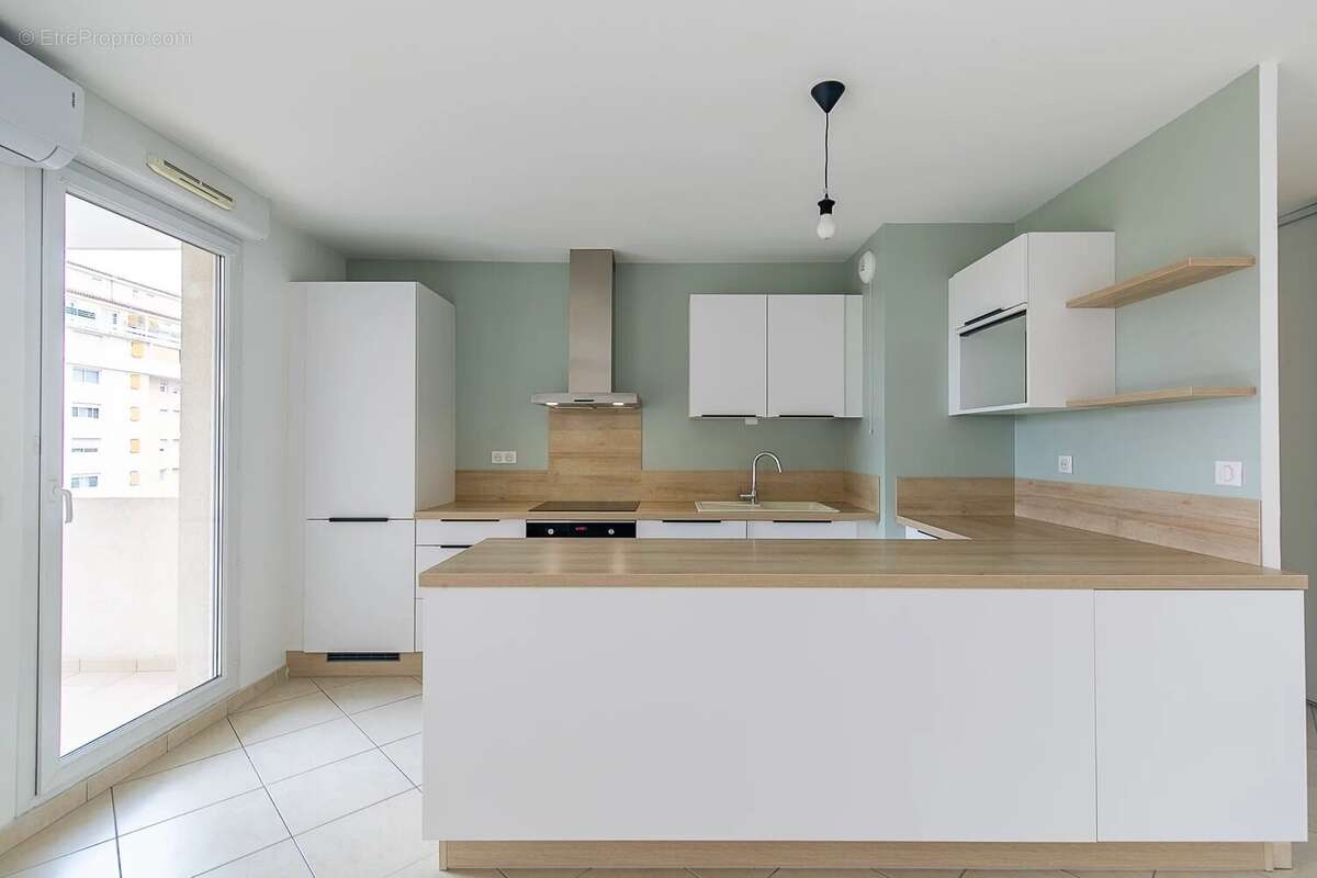 Appartement à MARSEILLE-8E