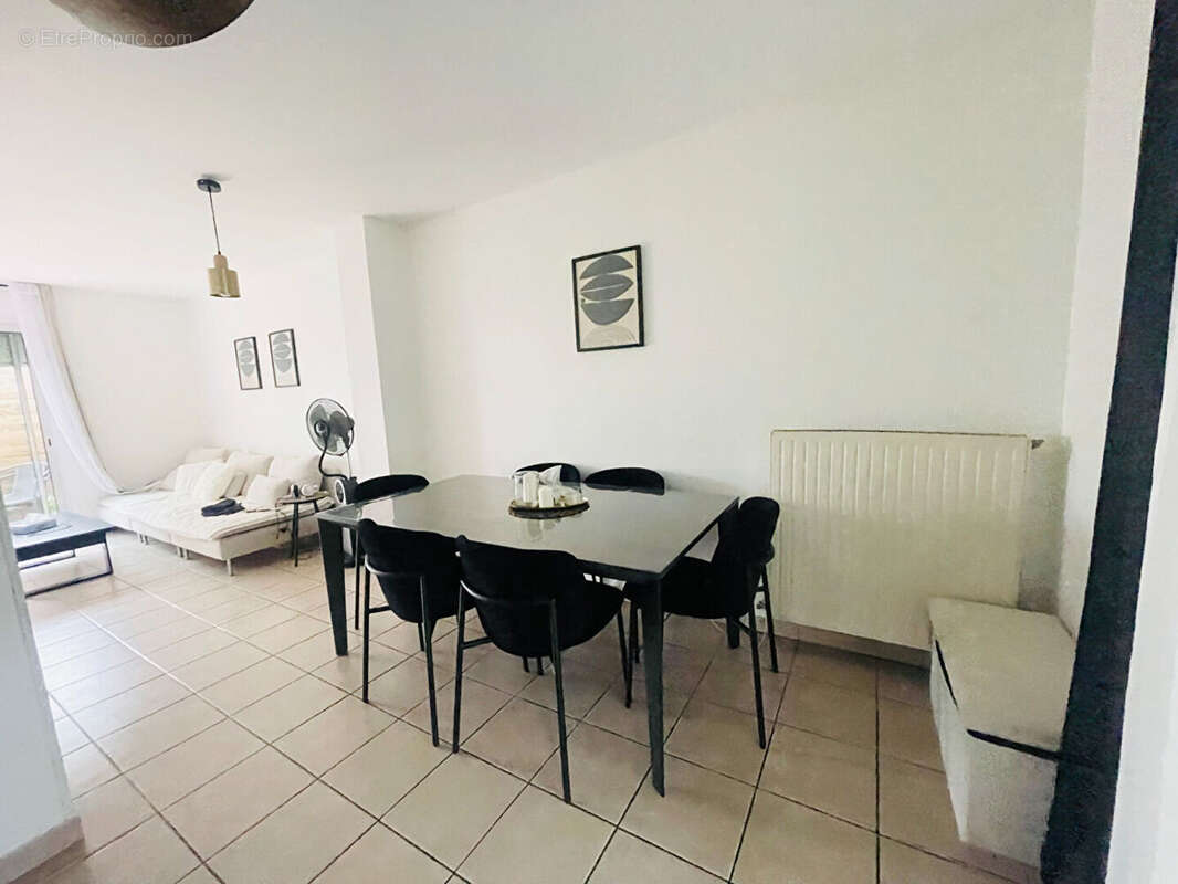 Maison à SARTROUVILLE