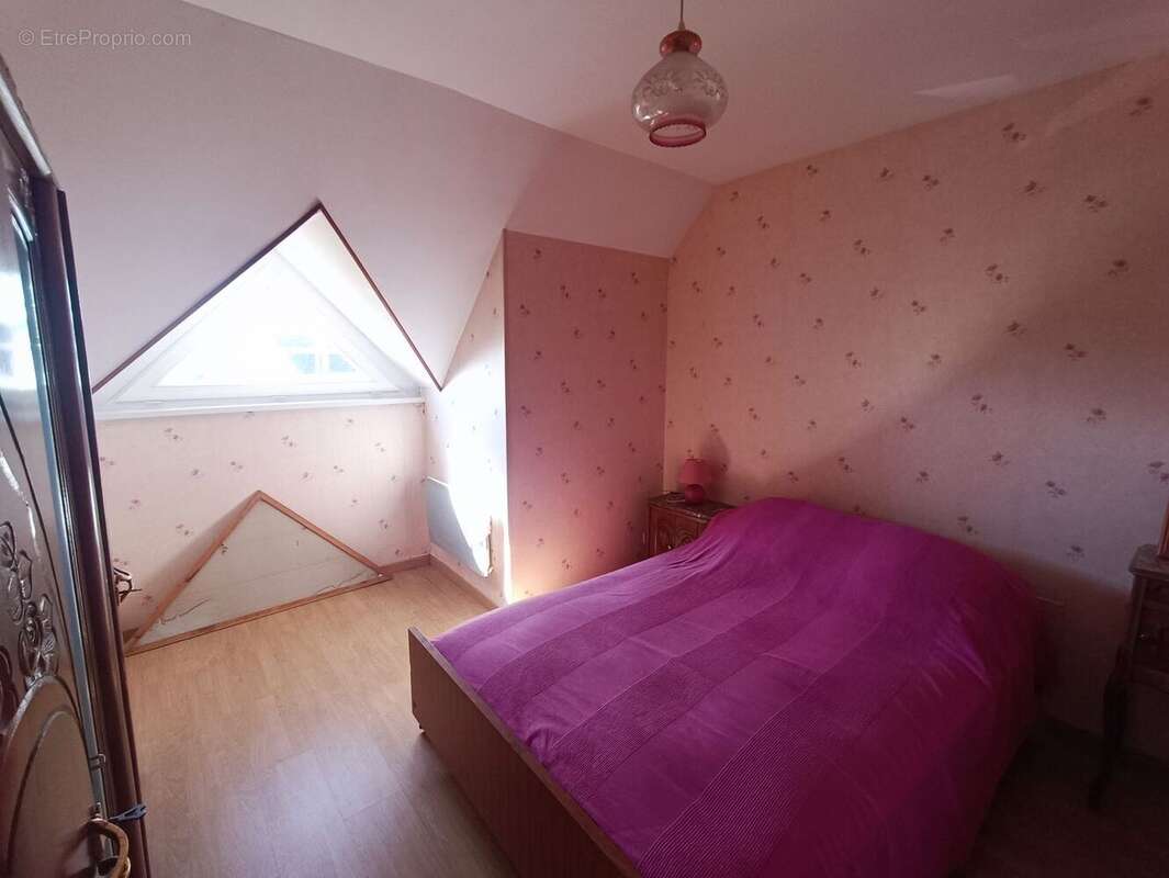 Maison à HUCHENNEVILLE