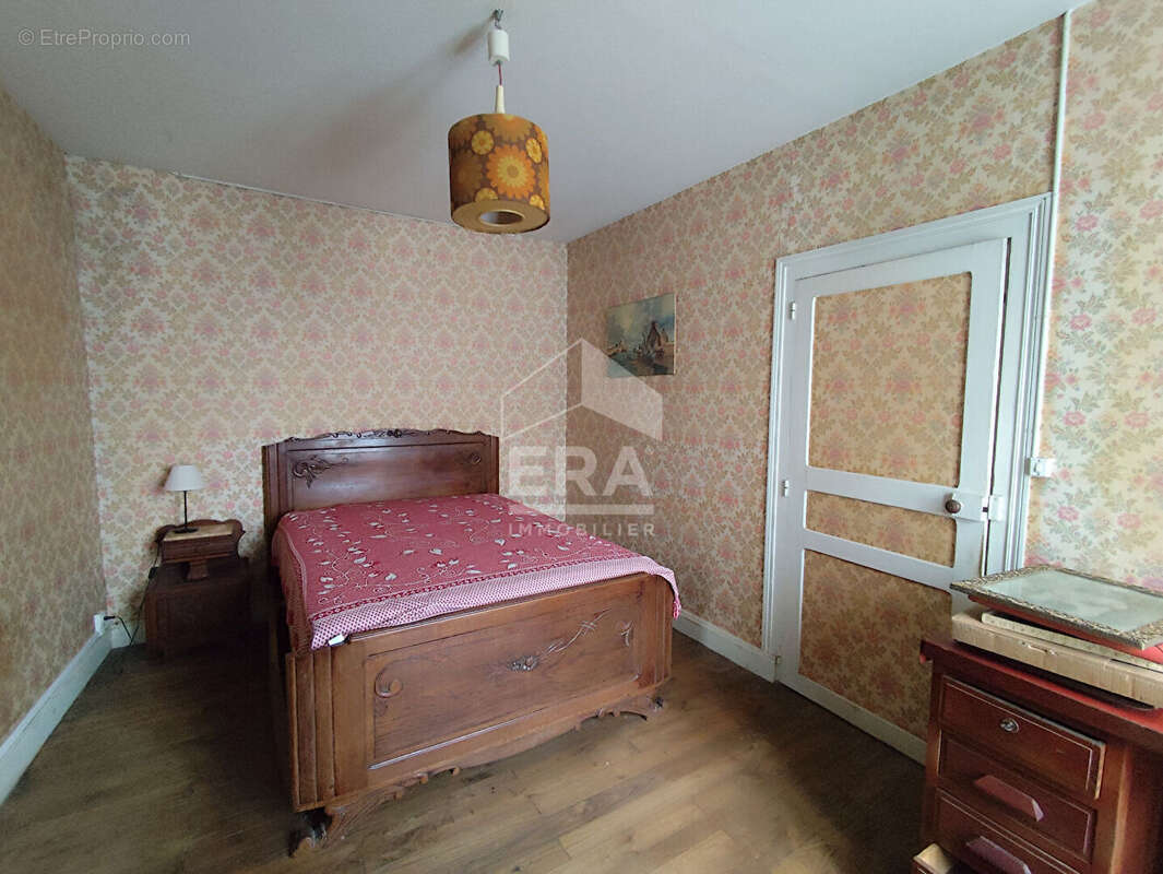 Maison à LIMALONGES