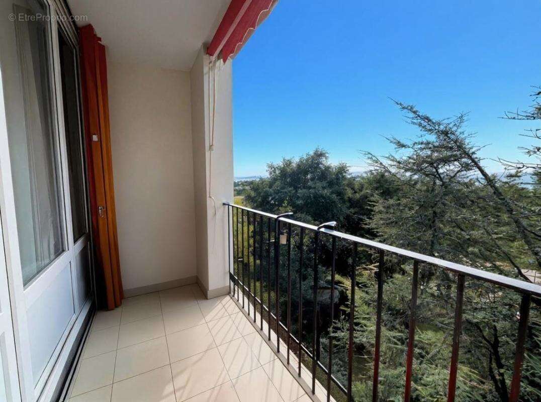 Appartement à VITRY-SUR-SEINE