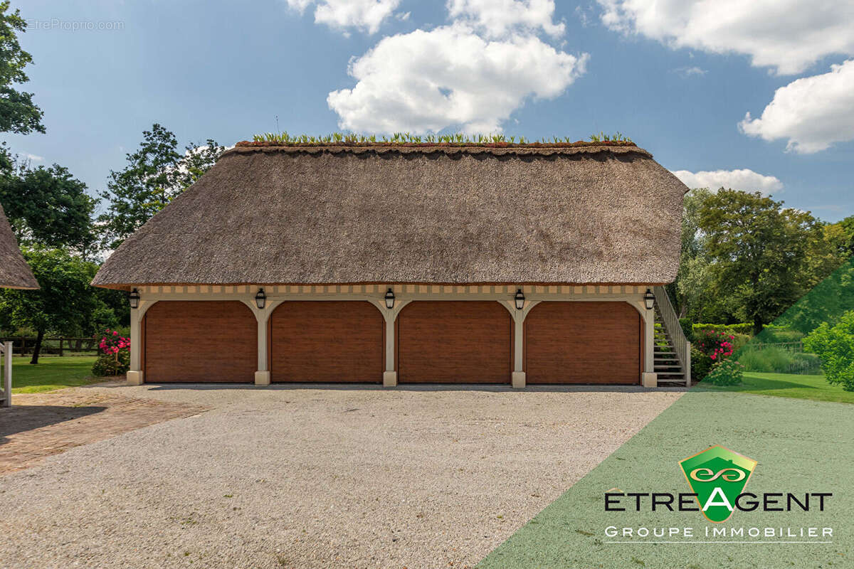 Maison SAINT-PHILBERT-SUR-RISLE - 350 m² - 4 chambres - photo 15