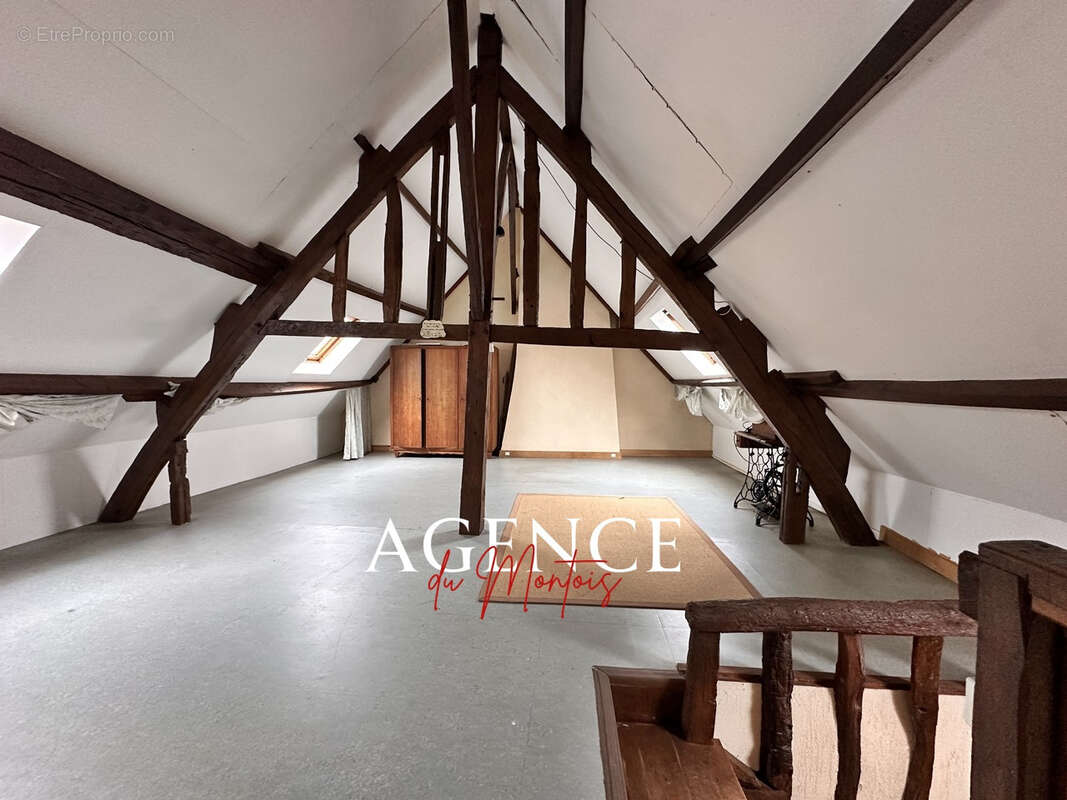 Maison à DONNEMARIE-DONTILLY