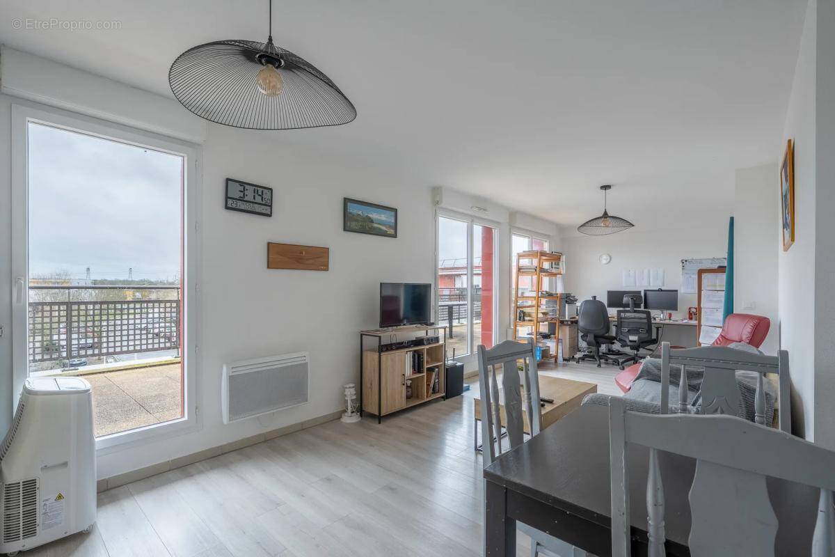 Appartement à AMBES