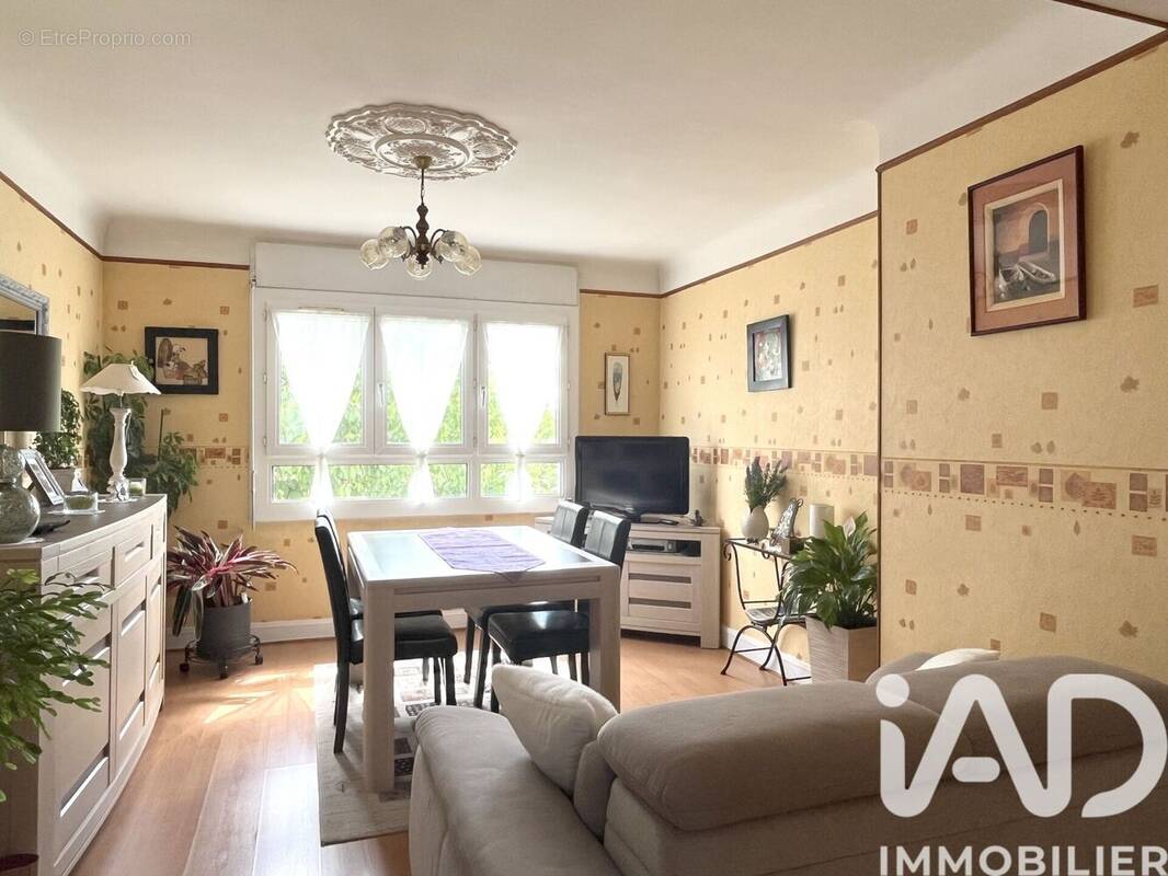 Photo 1 - Appartement à SARTROUVILLE