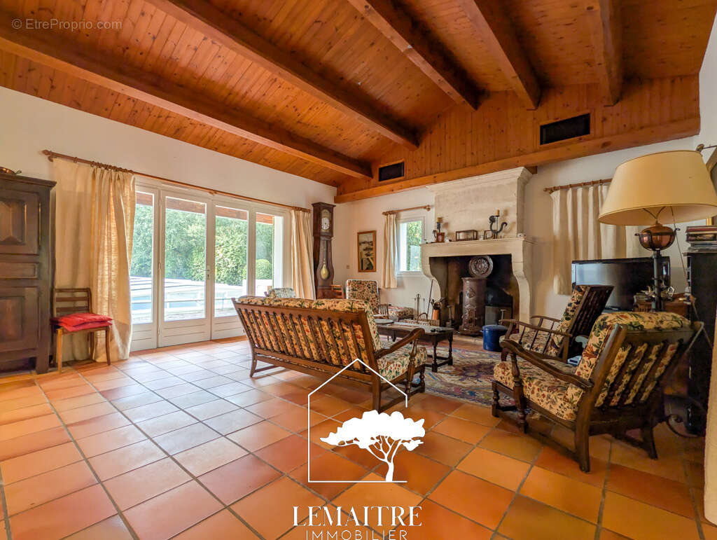La Palmyre   Villa 212 m2 avec Piscine à 650 m de la Plage - photo 3