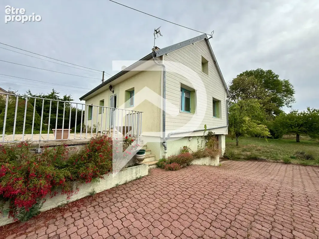 Photo Maison à Bourbonne-Les-Bains au prix de 66 000€