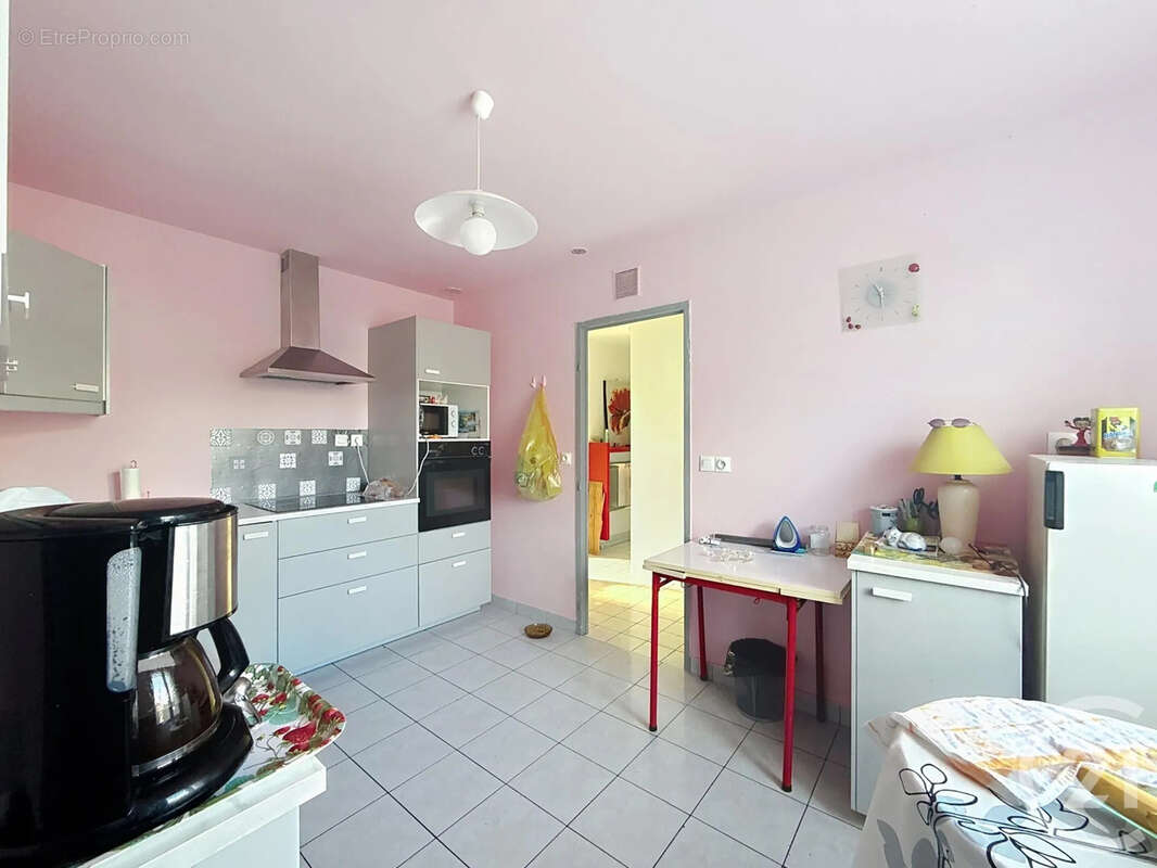 Maison à LES LOGES-MARGUERON