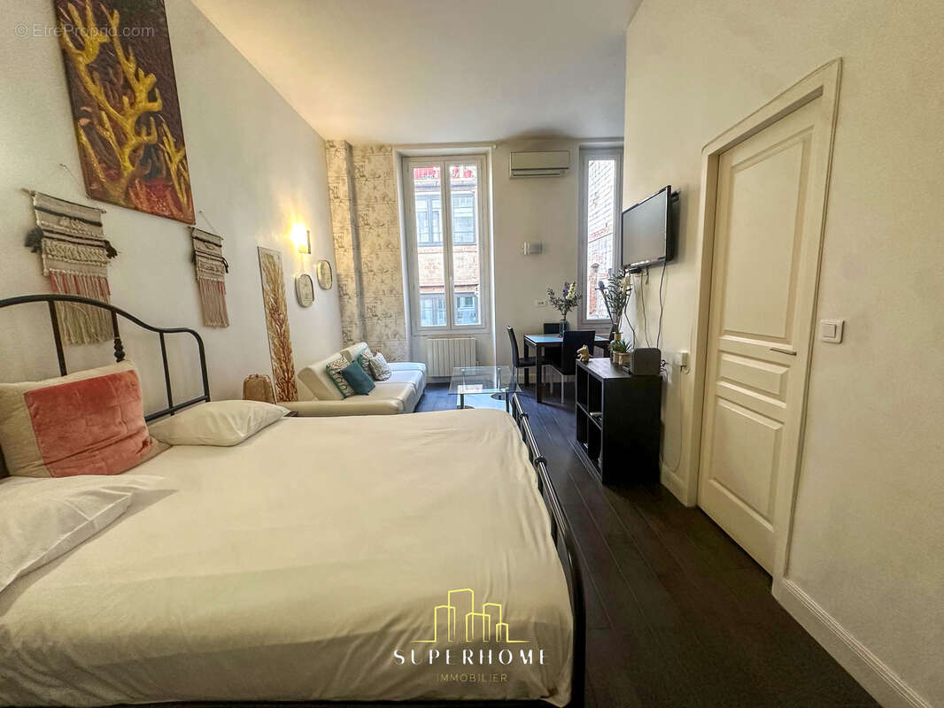 Appartement à MARSEILLE-1E