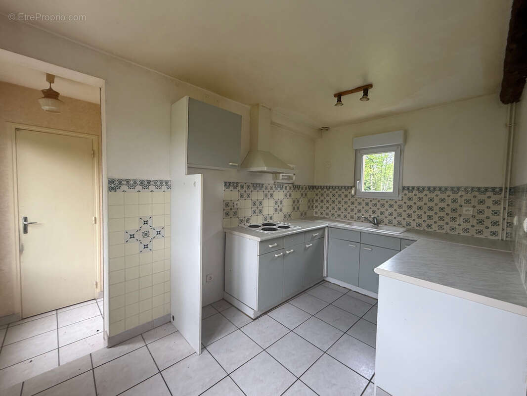 Maison à LAFRESGUIMONT-SAINT-MARTIN