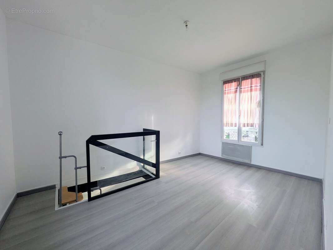 Maison à CHALETTE-SUR-LOING