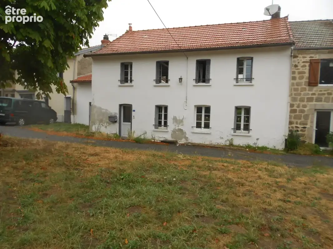 Photo Maison à Chatel-Montagne au prix de 54 000€
