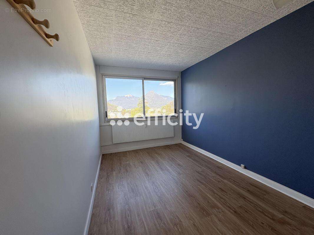 Appartement à SEYSSINET-PARISET