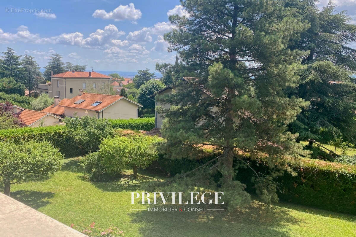 Maison à SAINT-CYR-AU-MONT-D'OR