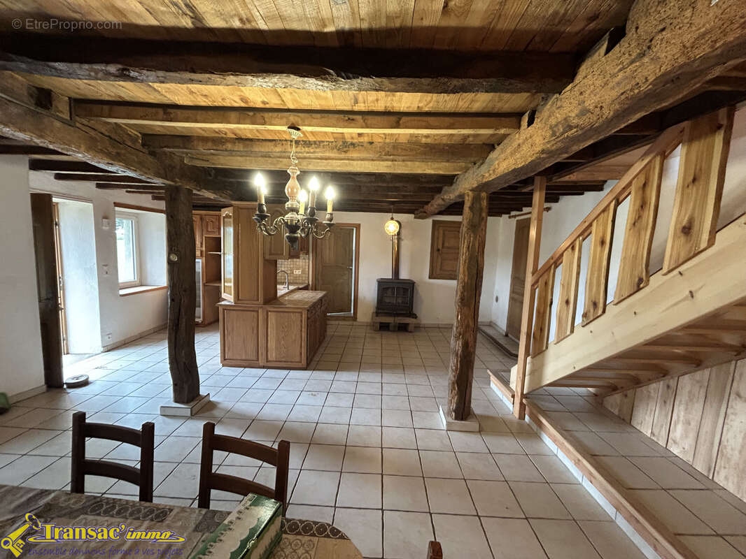 Maison à SAUVIAT